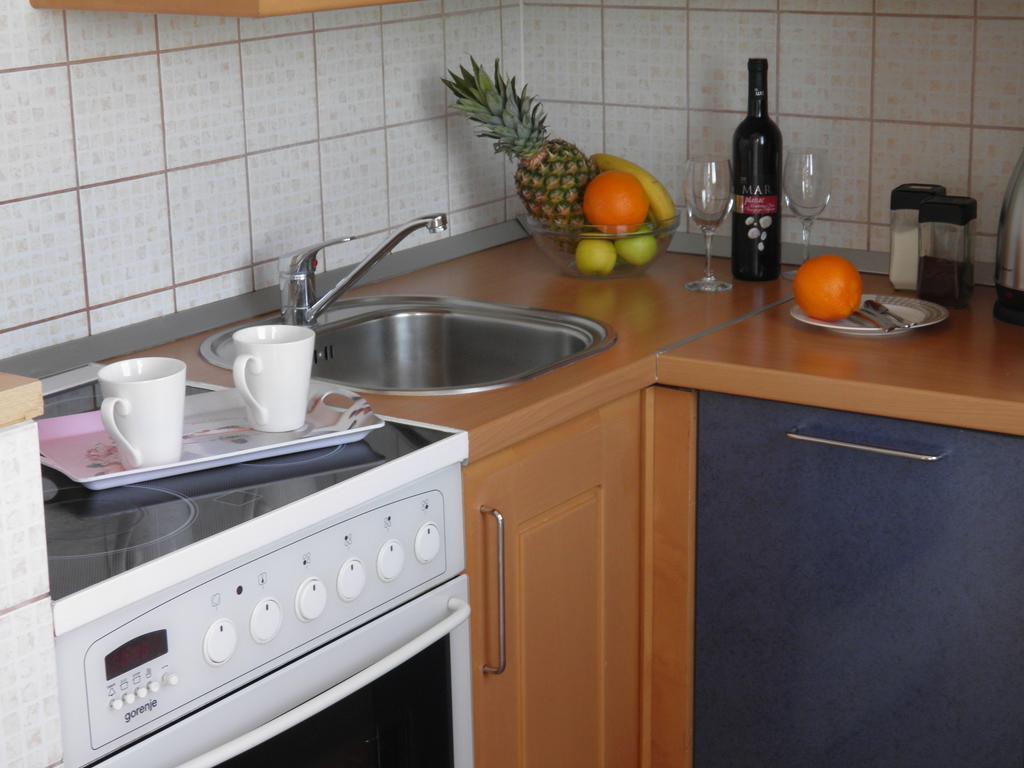 Apartment Adria Trogir Buitenkant foto
