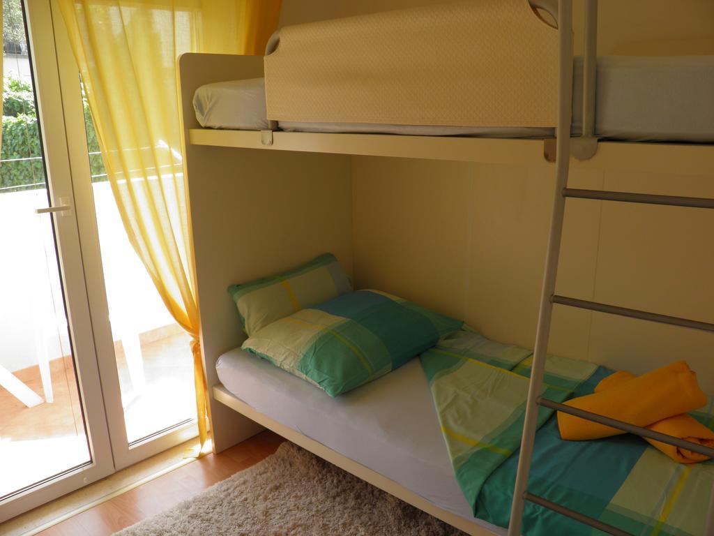 Apartment Adria Trogir Buitenkant foto